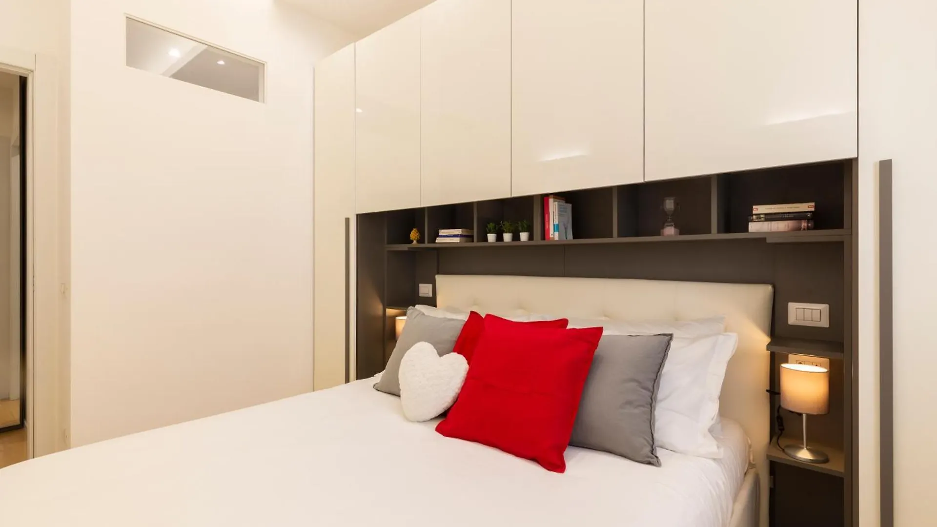 Monte Ceneri Suite Milan Italy